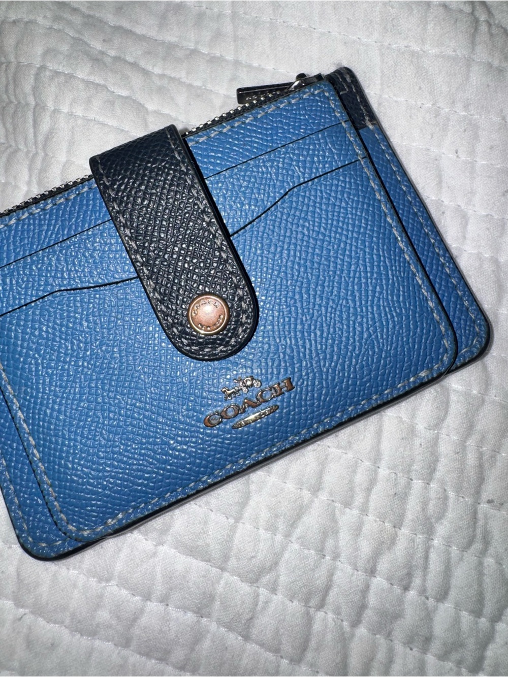 Coach Two-Tone Blue Leather Card Case with Key Ring - Picture 3 of 3